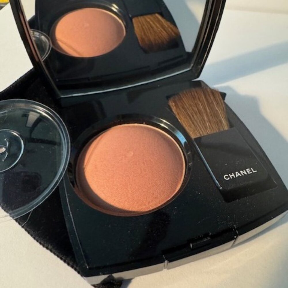 CHANEL Joues Contraste Blush in 02 Rose Bronze